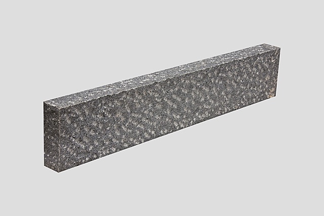 Granit anthrazit 8x20 Palisaden